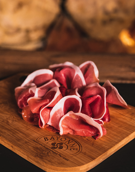 Plateau de tranches de jambon de bayonne